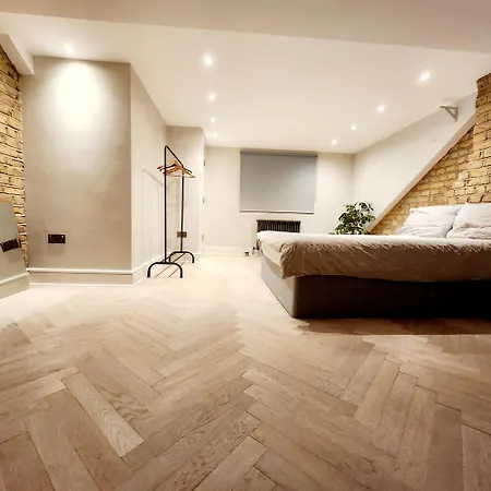 Contemporary 3 Bed House With Spacious Garden Close To Stratford & Canary Wharf London Room photo