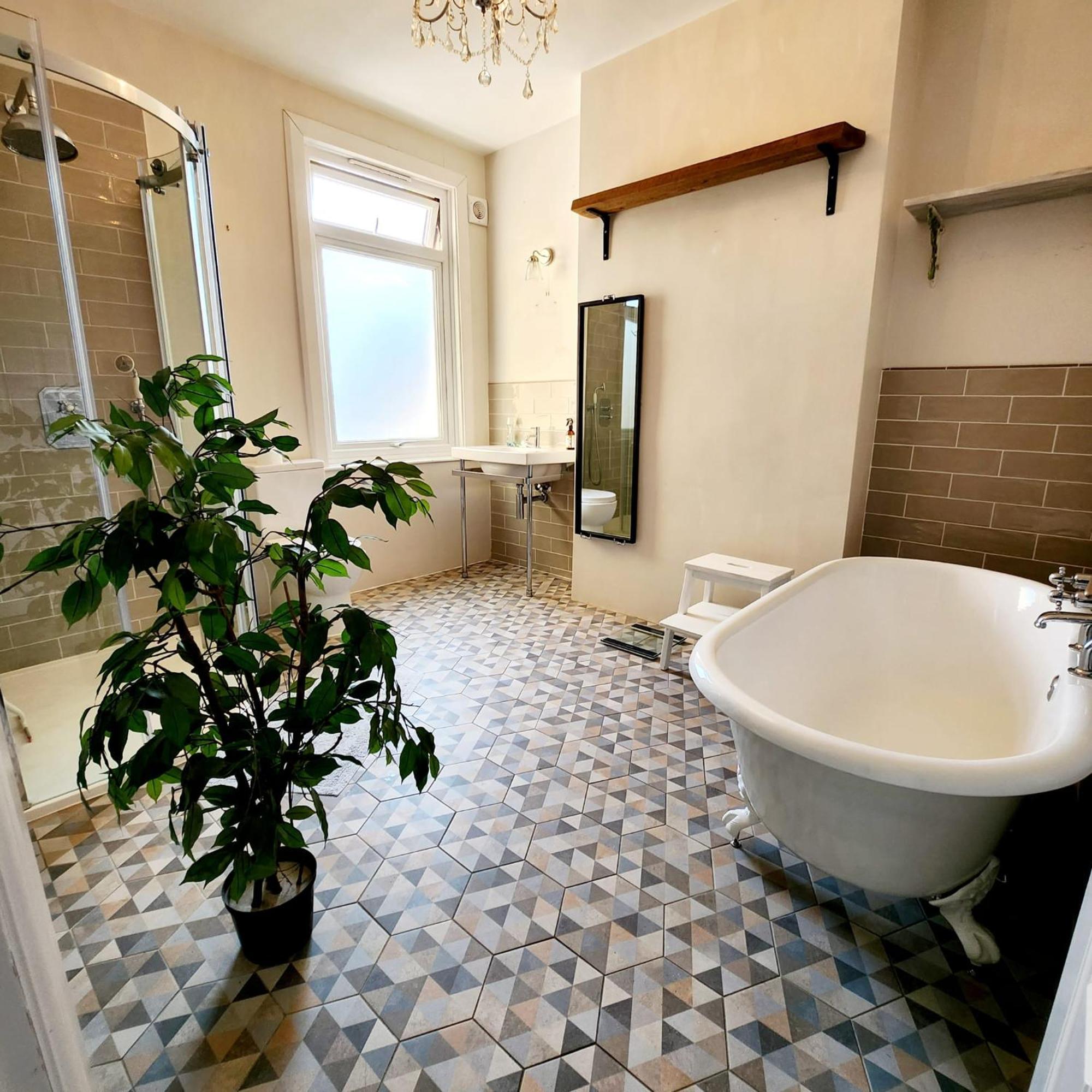 Contemporary 3 Bed House With Spacious Garden Close To Stratford & Canary Wharf * Лондон